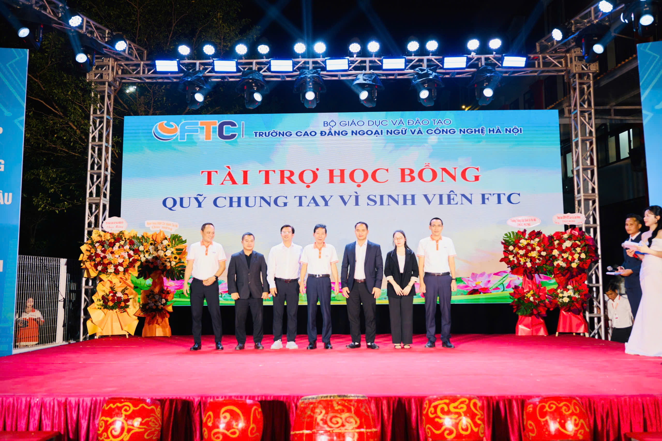 TÂM ĐỨC ĐỒNG HÀNH CÙNG LỄ CHÀO TÂN SINH VIÊN TRƯỜNG CAO ĐẲNG NGOẠI NGỮ FTC