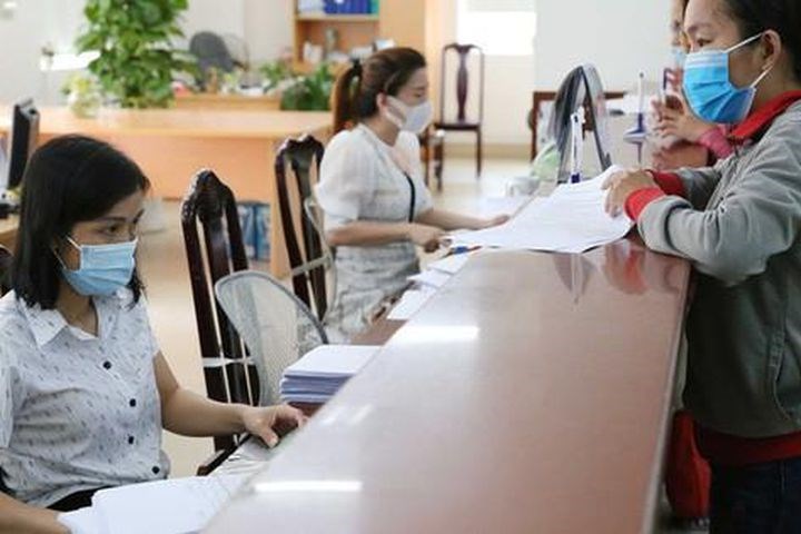 Thời gian không tính xét nâng bậc lương thường xuyên với cán bộ, công chức, viên chức
