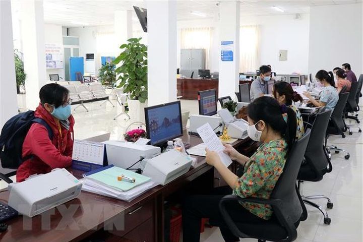 Sửa đổi chế độ nâng bậc lương với cán bộ, công chức, viên chức