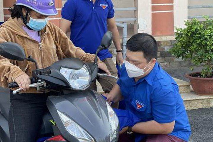 TP HCM 4 đội hình tình nguyện chia lửa cùng LĐLĐ TP Thủ Đức và các quận, huyện
