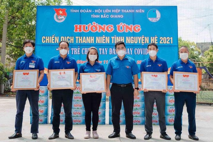 Lan tỏa tinh thần xung kích chống dịch
