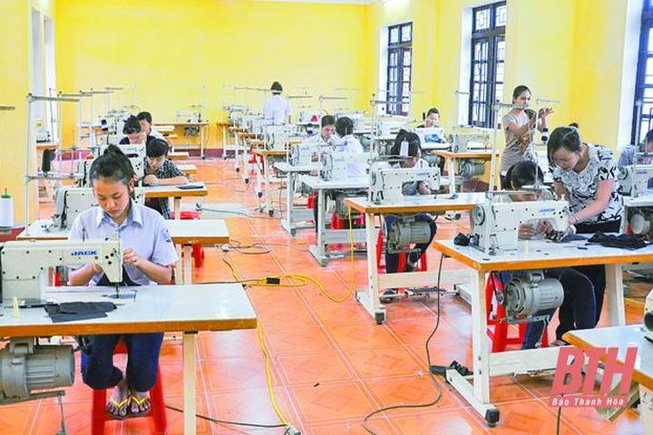 Bổ sung nguồn sinh lực mới cho Đảng Bài 2 Dấu ấn từ những hạt nhân tích cực