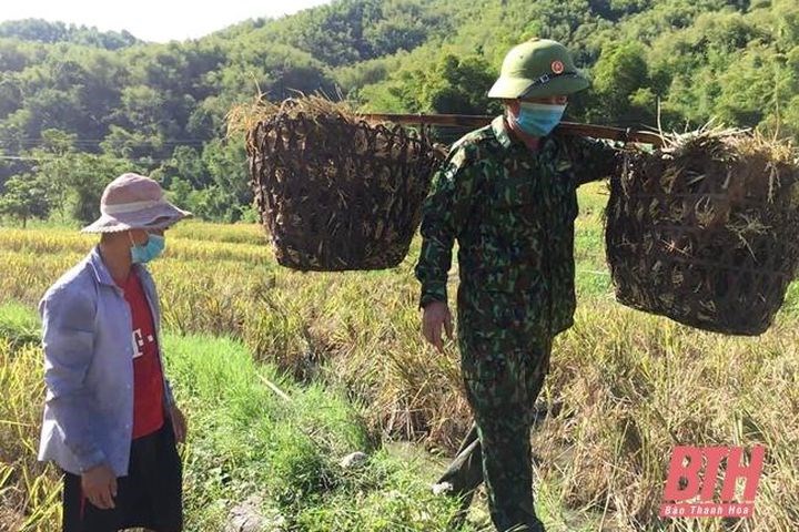 Bài 2 Người chiến sĩ quân hàm xanh trong lòng dân biên giới