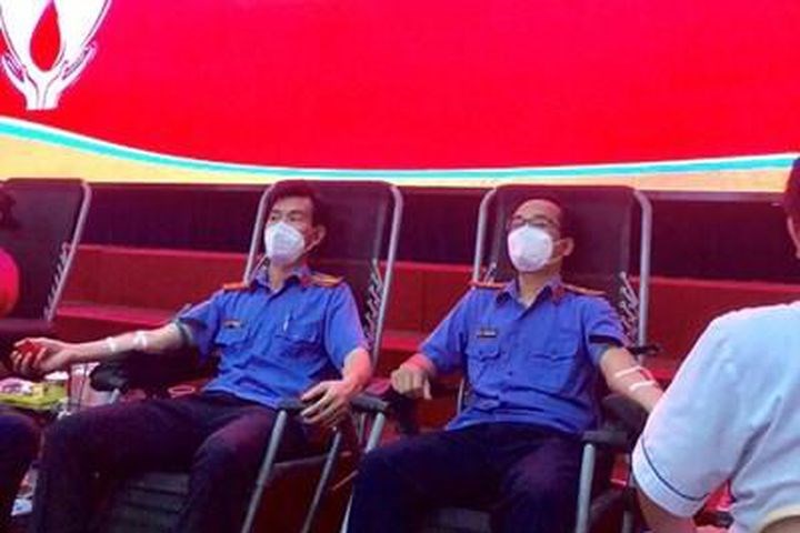 Tuổi trẻ VKSND TP Chí Linh tham gia ngày hội hiến máu cứu người