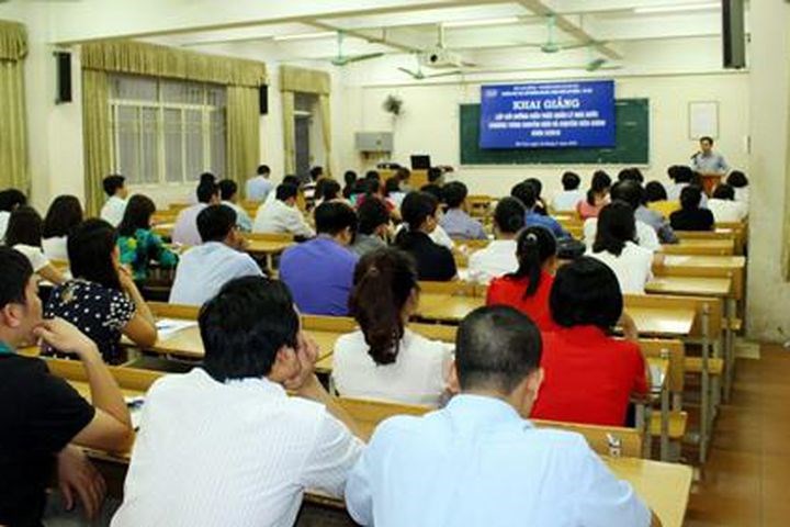 Sửa đổi hình thức, nội dung bồi dưỡng cán bộ, công chức, viên chức