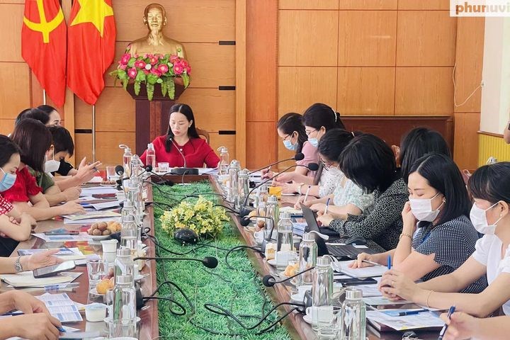 Hải Phòng Giao ban với các ngành chức năng huyện Kiến Thụy về hỗ trợ phụ nữ di cư hồi hương