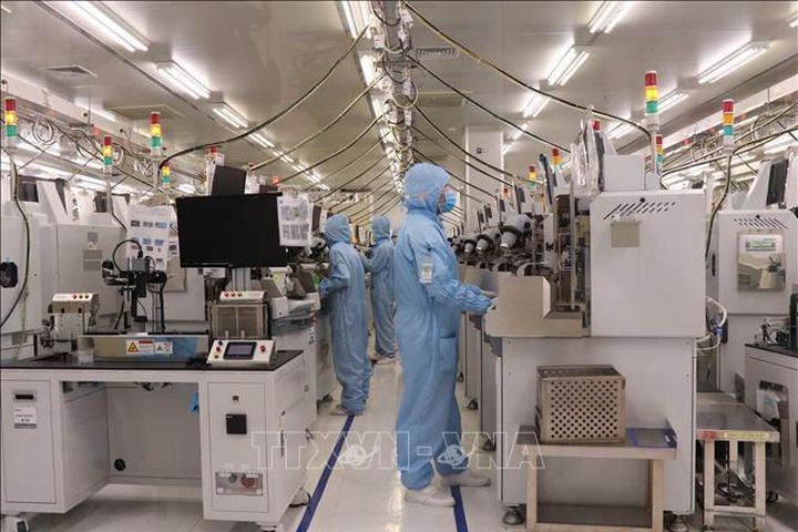 Hướng dẫn doanh nghiệp vừa cách ly vừa sản xuất kinh doanh an toàn
