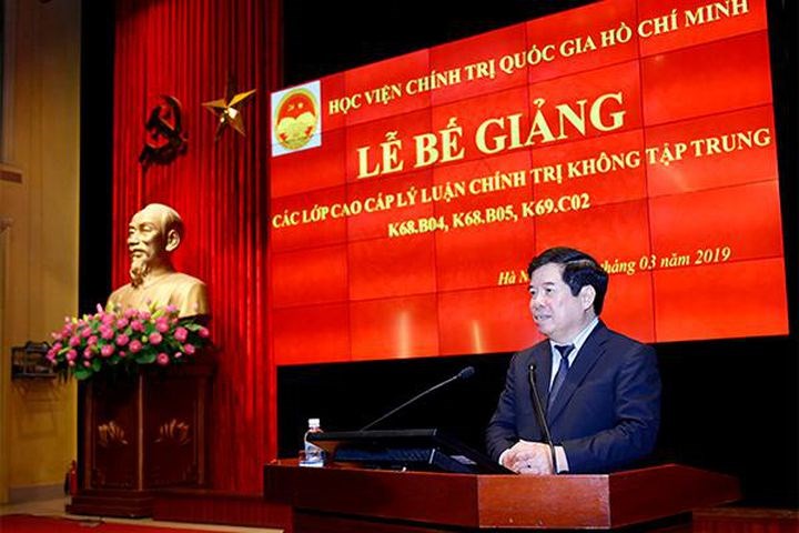 Ban Bí thư dừng xác định trình độ lý luận chính trị với cán bộ, đảng viên