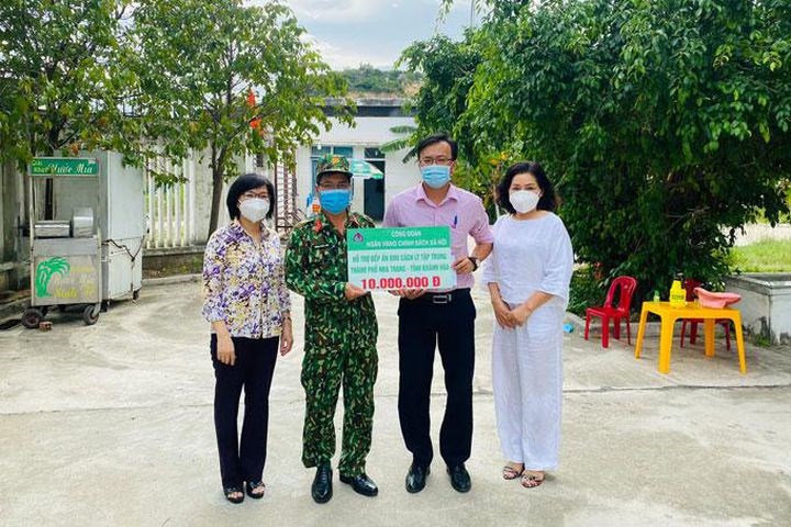 Công đoàn Ngân hàng Chính sách xã hội Hỗ trợ 200 triệu đồng cho các địa phương ở Khánh Hòa