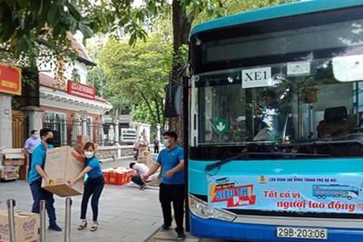 Xe buýt siêu thị 0 đồng tiếp tục lăn bánh đến với người lao động