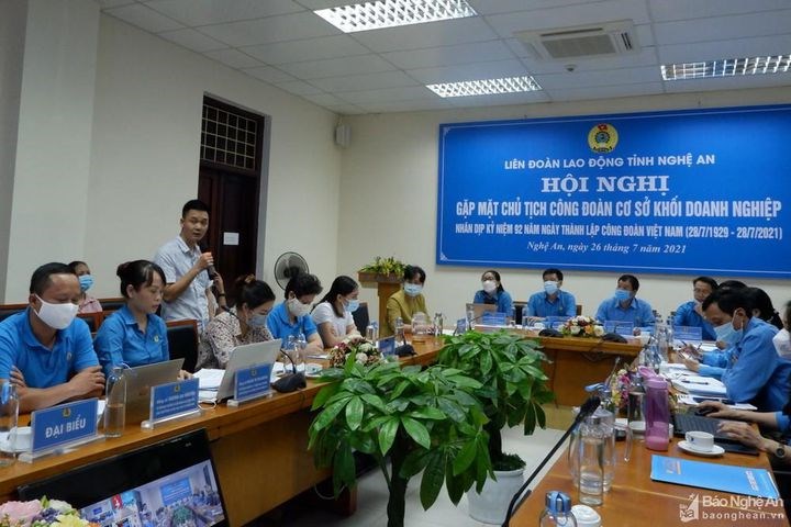 Xây dựng đội ngũ cán bộ công đoàn chuyên nghiệp, bản lĩnh, trách nhiệm