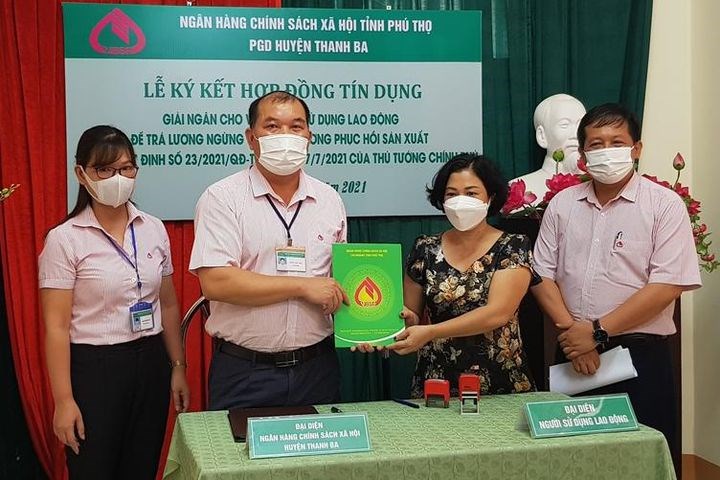 Phú Thọ hỗ trợ doanh nghiệp và người lao động khó khăn do đại dịch