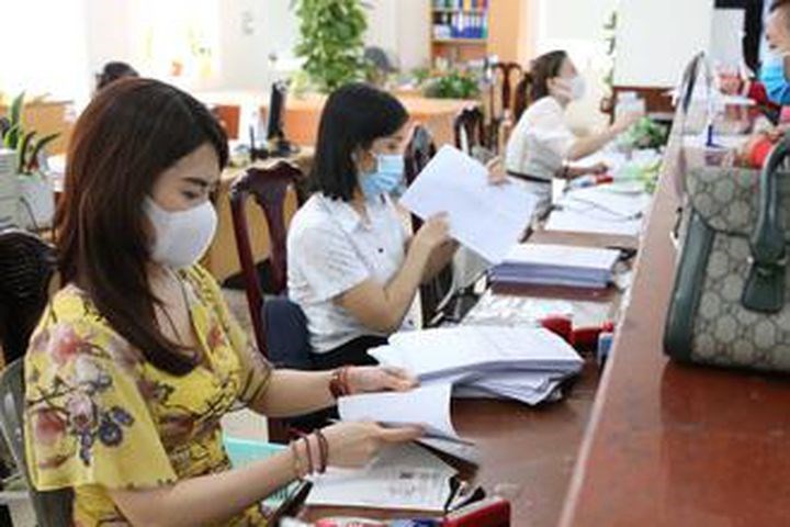Có tính thời gian công tác trước khi được tuyển dụng công chức
