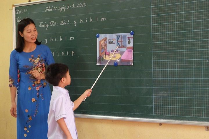 Triển khai nghị quyết về giải pháp đối với biên chế sự nghiệp giáo dục, y tế