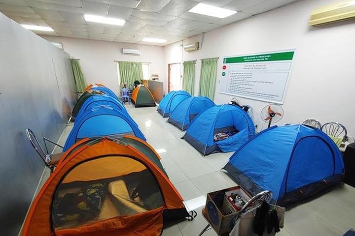 Công đoàn VNSTEEL hỗ trợ bữa ăn cho NLĐ đang thực hiện 3 tại chỗ
