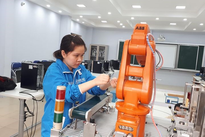 Đào tạo lại, nâng cao kỹ năng nguồn nhân lực những nghề xu hướng mới