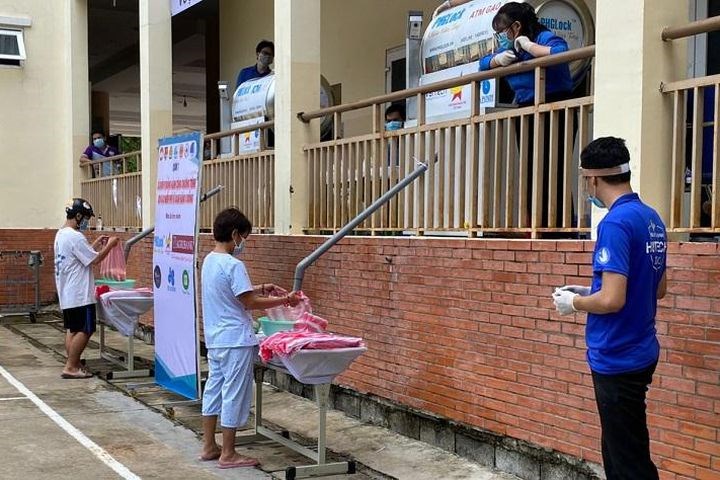 Công nhân, lao động TP Hồ Chí Minh vượt khó, sáng tạo, quyết tâm chiến thắng đại dịch