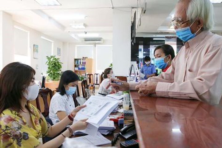 Trường hợp nào cán bộ, công chức, viên chức phải đền bù chi phí đào tạo