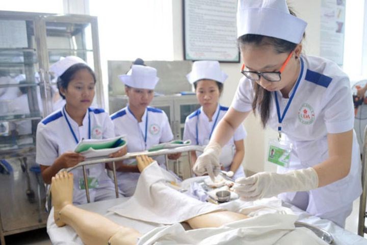 Gần 1.900 điều dưỡng, hộ lý của Việt Nam đã sang làm việc tại Nhật Bản