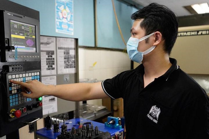 Công đoàn đồng hành cùng doanh nghiệp phục hồi sản xuất