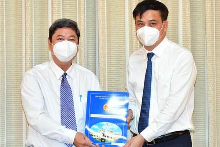 Ông Lê Tấn Cường nhận công tác tại Công ty TNHH MTV Phát triển Công nghiệp Tân Thuận