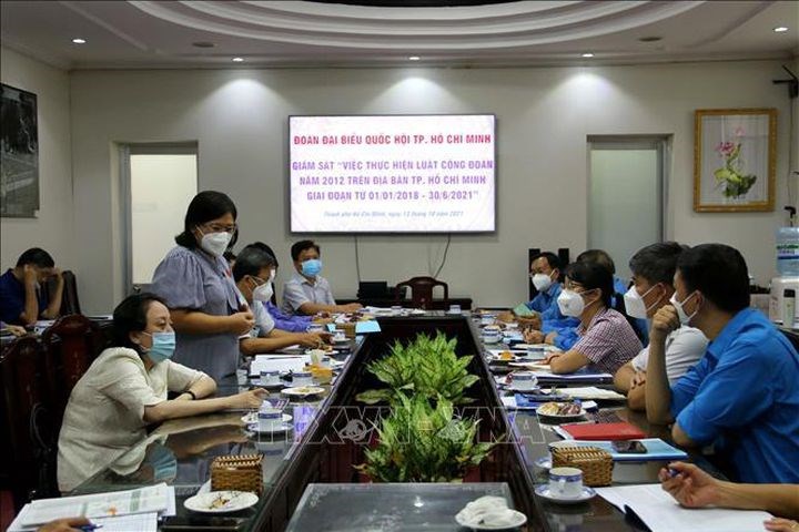 Giám sát việc thực hiện Luật Công đoàn năm 2012 tại TP Hồ Chí Minh