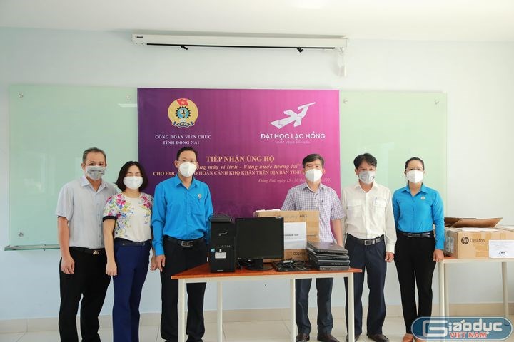 Công đoàn viên chức tỉnh Đồng Nai tiếp nhận hơn 30 máy tính cũ tặng học sinh