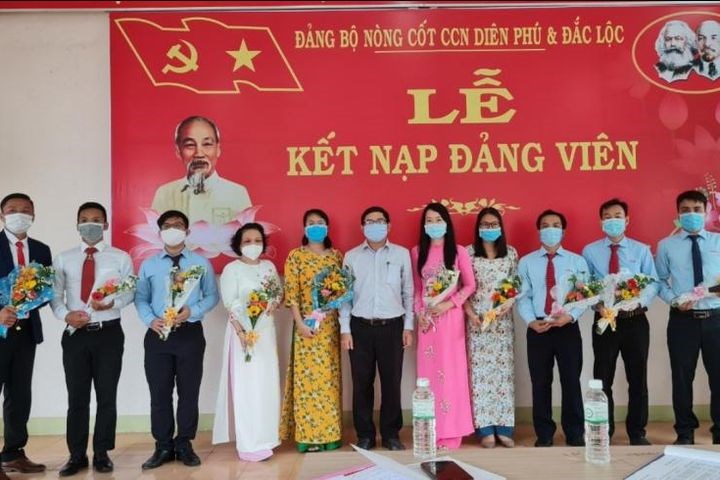 Công tác phát triển đảng trong các đơn vị kinh tế tư nhân ở Khánh Hòa Còn nhiều thách thức